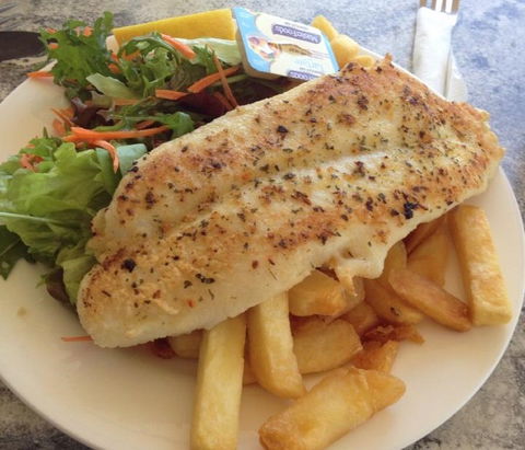Three Fish Cafe - Northern Rivers Accommodation 1
