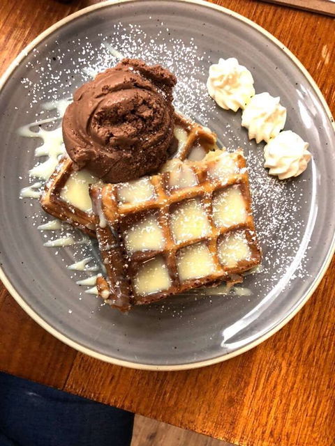 Superstar Waffles - YWait Travel 0