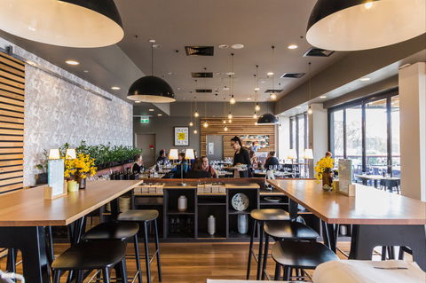 No.10 Restaurant + Bar - Whitsundays Tourism 2