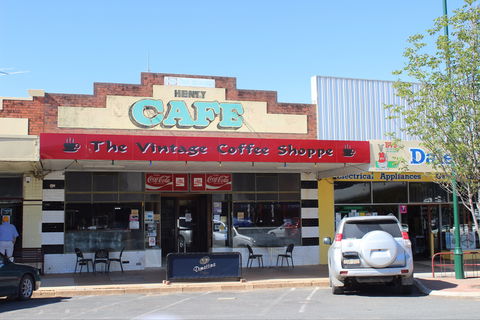 Vintage Coffee Shop Henty - Townsville Tourism 0