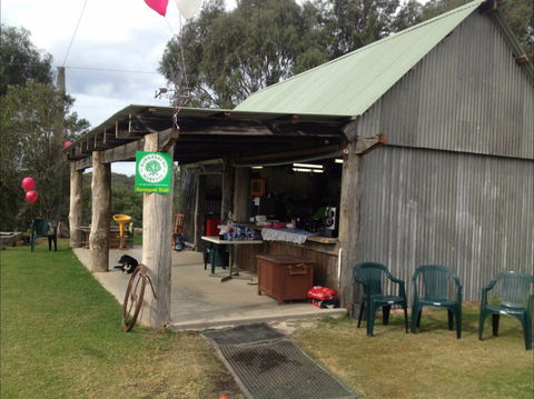 Canoelands Orchard - Caravan Park Accommodation 0