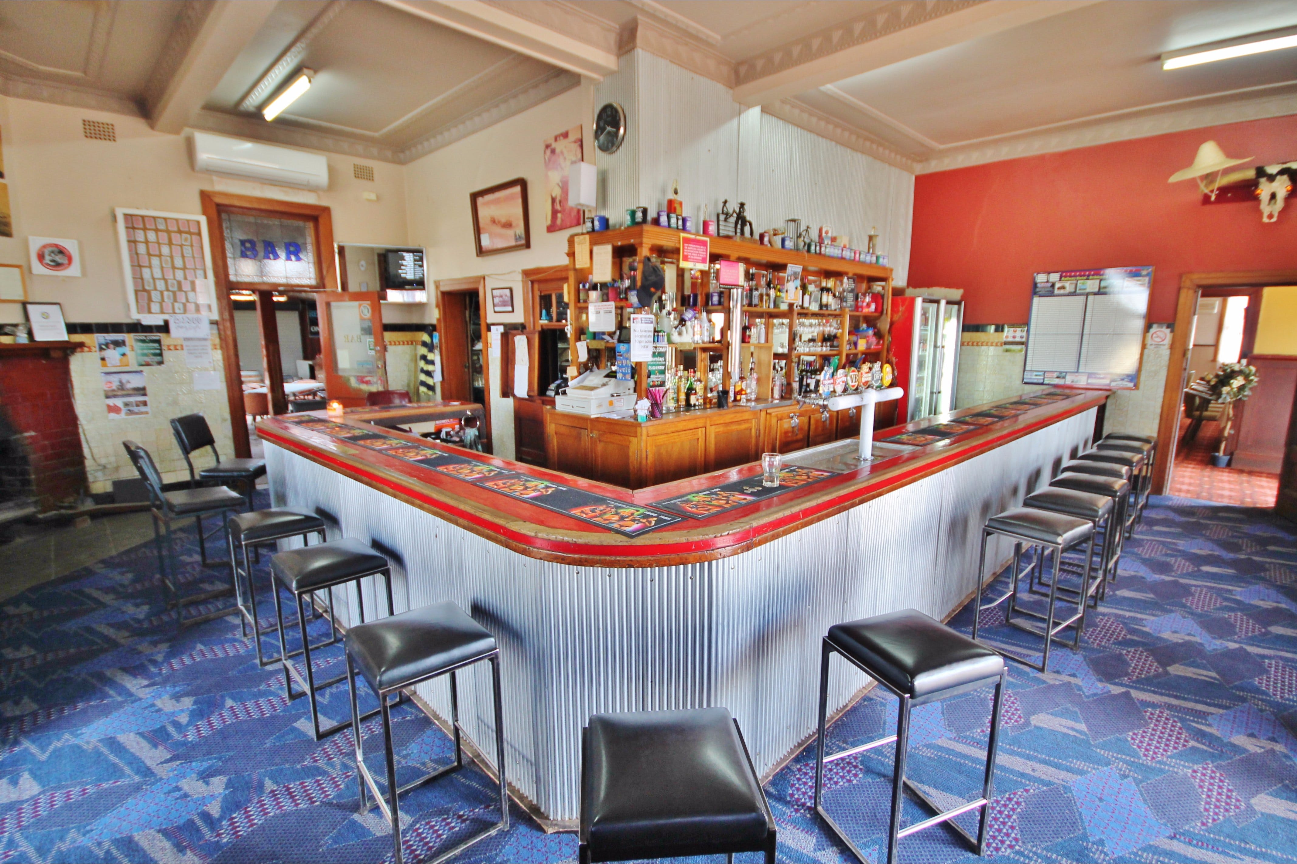 Railway Hotel Bribbaree - thumb 2
