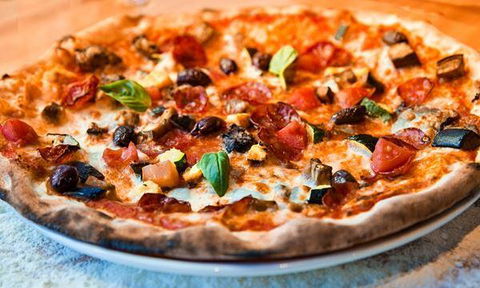 Bonnie And Clydes Pizzaria - Accommodation Australia 10