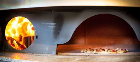 Bonnie And Clydes Pizzaria - Accommodation Australia 6