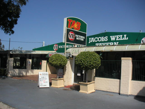 Jacobs Well Bayside Tavern - Accommodation Australia 0