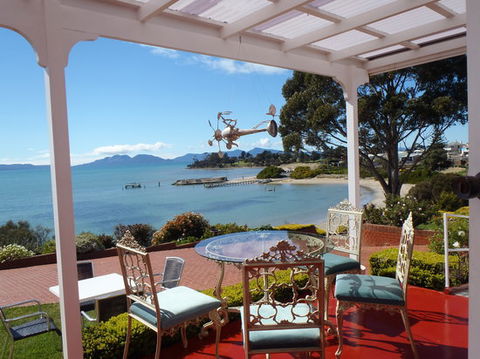 Felicityâ€™s Vintage & Tea Room - Accommodation Australia 0