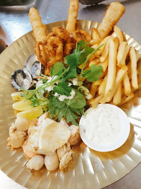 Mt Lyell Hotel Thai - European Bar And Restaurant - Accommodation Australia 3