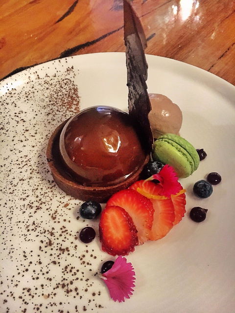 Pepper & Salt Restaurant - Accommodation Australia 11