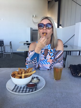 The Vale Bar & Brasserie - Accommodation Australia 0