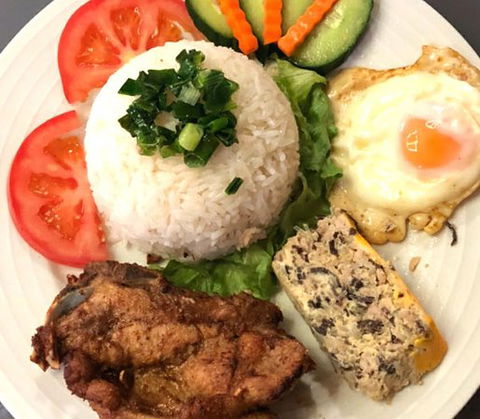 Le Spring Rolls - Accommodation Australia 0