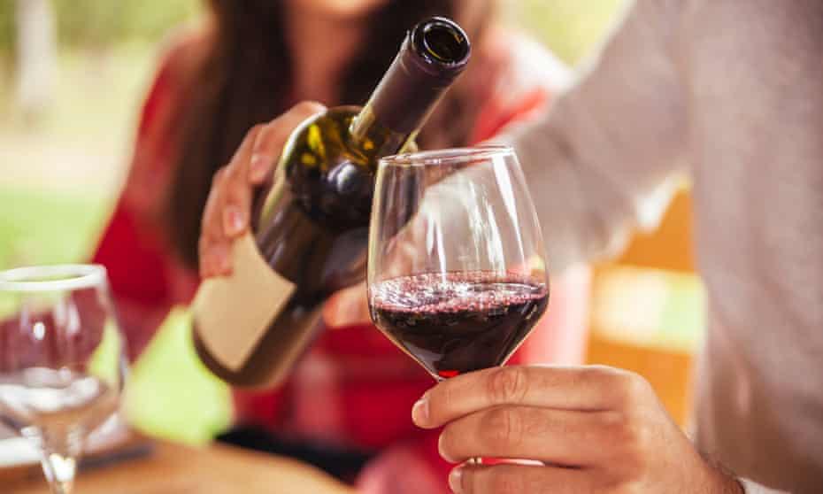 ?Nonsensical? to suggest moderate drinking improves health, says expert critical of Australian study - The Guardian Australia