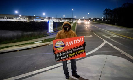 Amazon workers in Alabama to get another union election