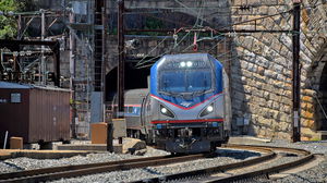 Amtrak apologizes after heat wave trapped passengers without AC or power for over an hour