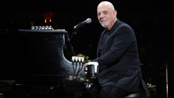 Billy Joel jokes about aging, cremation after brain disorder diagnosis