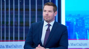 Eric Swalwell's 'cringe' workout video mocked for benching light weight
