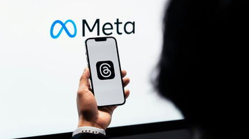Meta AI's new chatbot raises privacy alarms