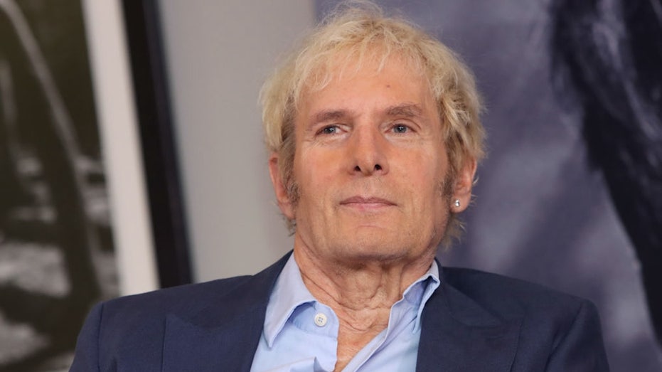 Michael Bolton had strange symptoms before brain cancer diagnosis: 'Something's wrong'