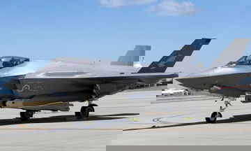 RAAF signed off on $16bn F-35 fighter program despite ?deficiencies? with aircraft, audit reveals