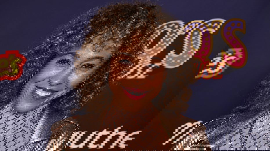 Sage Steele calls former ESPN colleague 'classless' over remarks about Robert Griffin III's wife