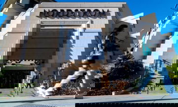 Thieves rob Los Angeles Nordstrom store in latest coordinated raid