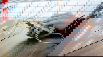 TSA warns travelers about sneaky way hackers are stealing people's data at airports