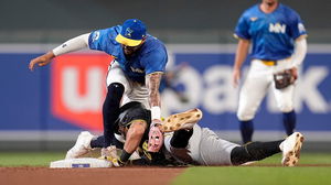 Twins' Carlos Correa leaves game with ankle injury after scary collision