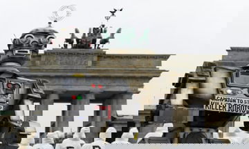 US rejects calls for regulating or banning ?killer robots?