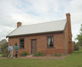 Sandalwood Yards and Tipperary School Image