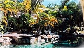Colonial Palms Motor Inn - Whitsundays Tourism 1