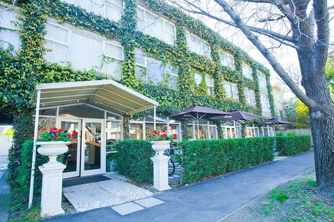 Punt Road Apartment Hotel - YWait Travel 0