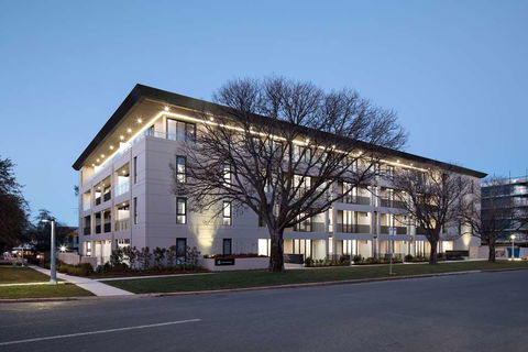 Knightsbridge Canberra - Holiday Sydney 0