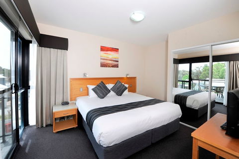 Assured Ascot Quays Apartment Hotel - Whitsundays Tourism 2