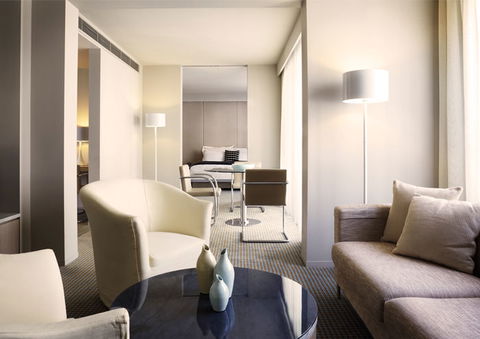 Hotel Realm - Accommodation Australia 6
