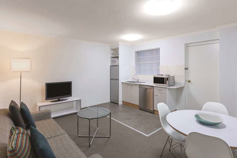 Adina Serviced Apts Canberra Kingston - Accommodation Broken Hill 10