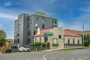 Holiday Inn Stes Parramatta Mar