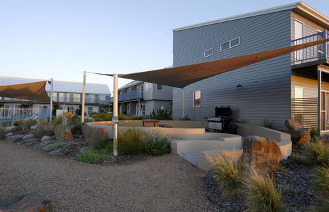 Quest Williamstown North - WA Accommodation 0