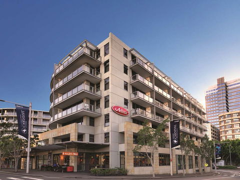Adina Apartment Hotel Darling Harbour - YWait Travel 0
