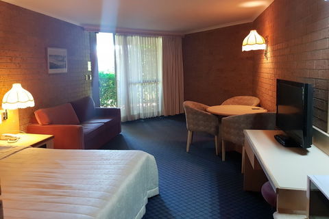 The John Hunter Motel - Casino Accommodation 0