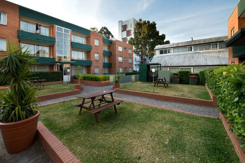 APX Apartments Parramatta - Accommodation Australia 3