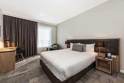 Ingot Hotel Perth, An Ascend Hotel - YWait Travel 2