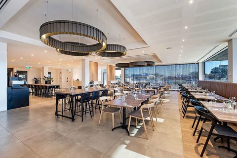 Ingot Hotel Perth, An Ascend Hotel - YWait Travel 10
