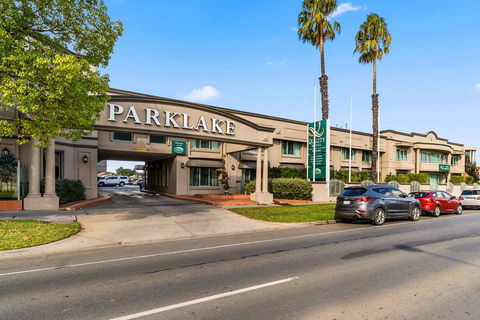 Quality Hotel Parklake Shepparton - Holiday Melbourne 1