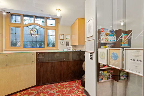 Alto Hotel On Bourke - YWait Travel 1