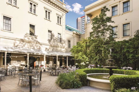 Adina Apartment Hotel Adelaide Treasury - YWait Travel 1