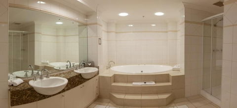 Quality Apartments Adelaide Central - Whitsundays Tourism 2