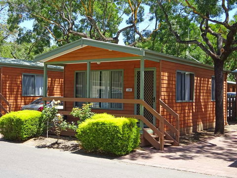Adelaide Caravan Park - YWait Travel 1