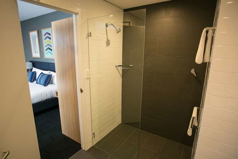 Alpha Hotel Eastern Creek - Accommodation Broken Hill 1