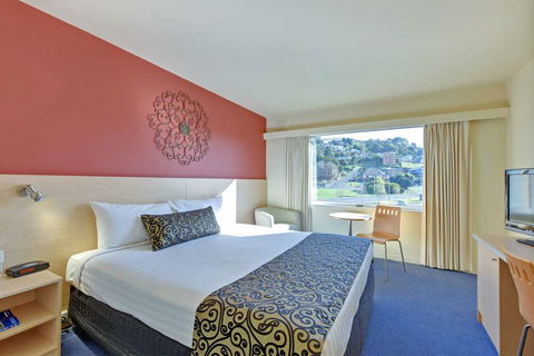 Burnie Central Townhouse Hotel - Holiday Sydney 2