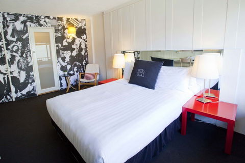 Punt Road Apartment Hotel - Holiday Melbourne 1