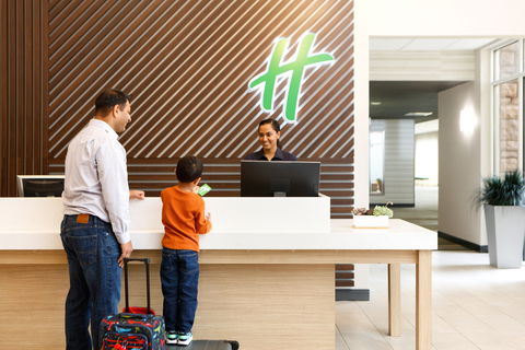 Holiday Inn Dandenong - Accommodation Australia 2